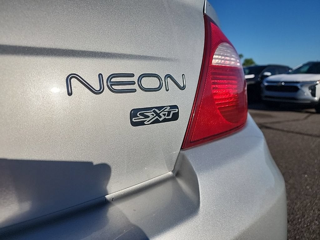 2005 Dodge Neon SXT