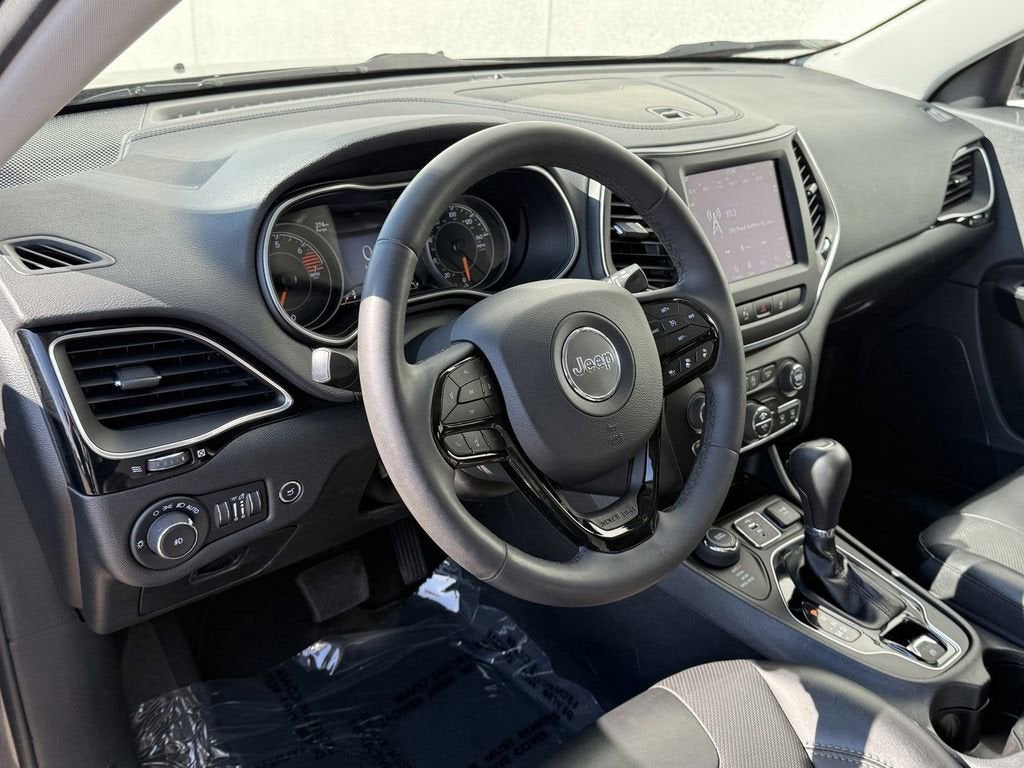 2023 Jeep Cherokee Altitude Lux