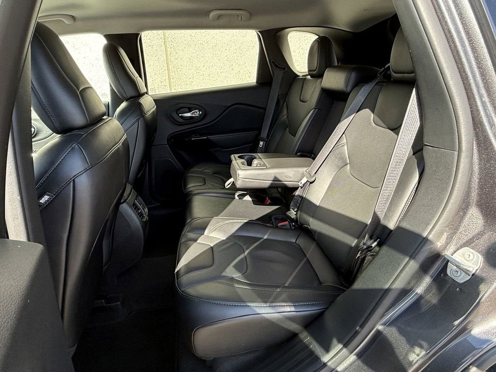 2023 Jeep Cherokee Altitude Lux