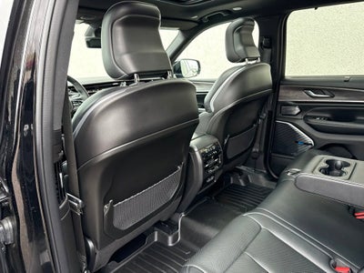 2022 Jeep Grand Cherokee Overland