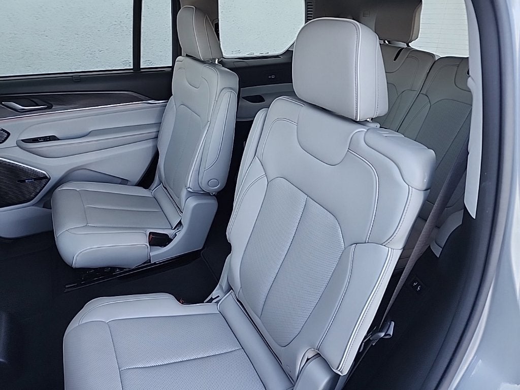 2023 Jeep Grand Cherokee L Overland