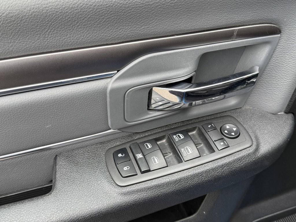 2024 RAM 1500 Classic SLT