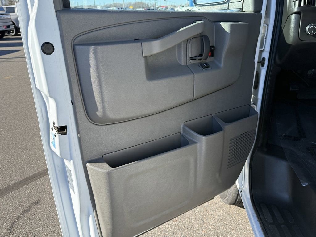 2017 Chevrolet Express Passenger 2500 LS