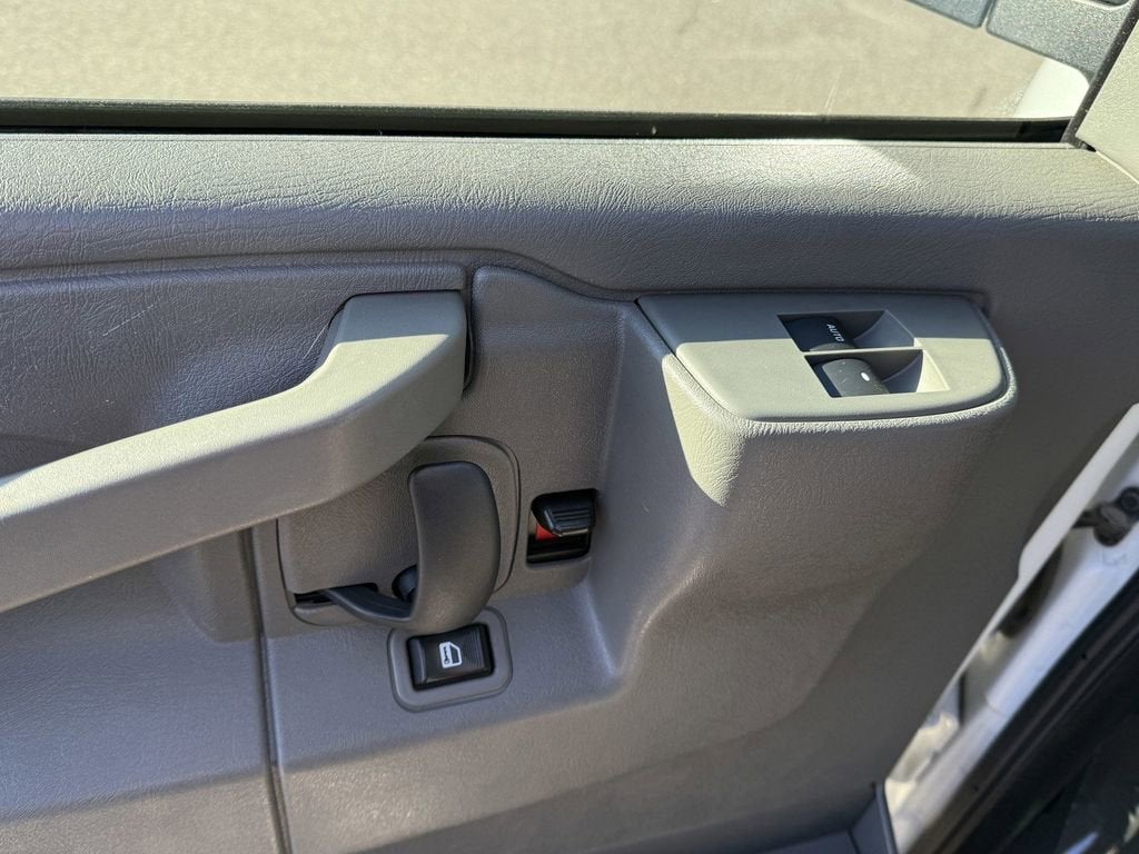 2017 Chevrolet Express Passenger 2500 LS