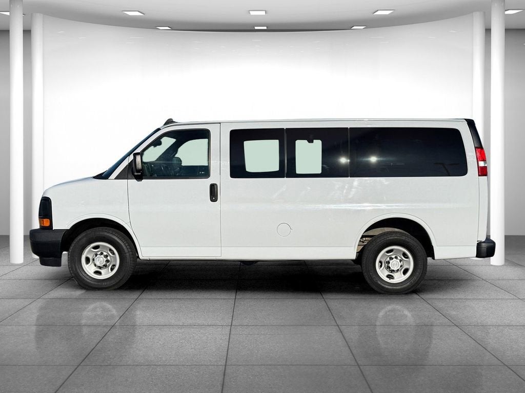 2017 Chevrolet Express Passenger 2500 LS