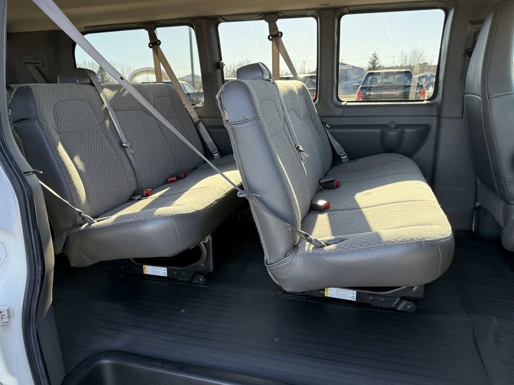2017 Chevrolet Express Passenger 2500 LS