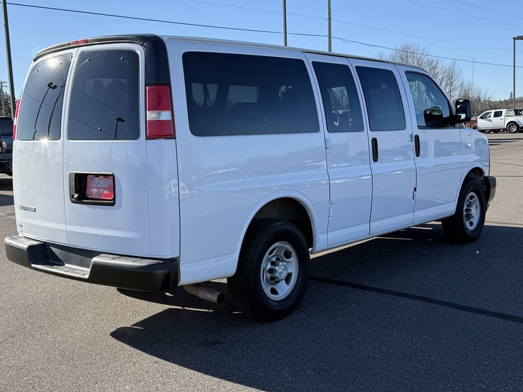 2017 Chevrolet Express Passenger 2500 LS