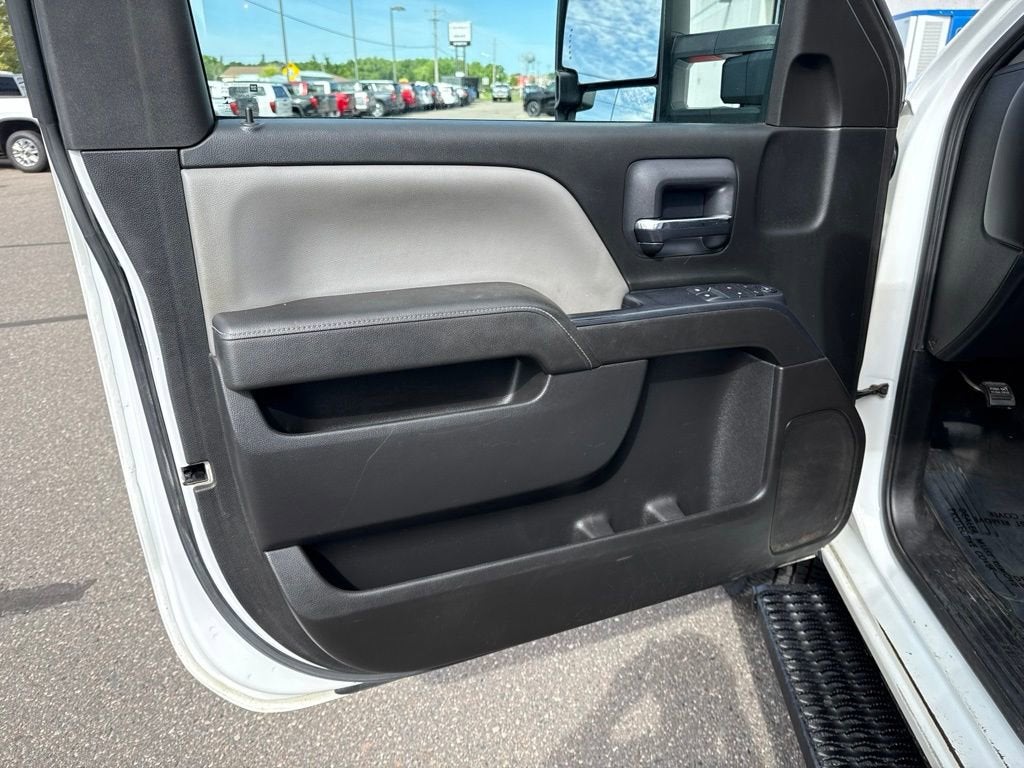 2015 Chevrolet Silverado 3500 HD Chassis Cab Work Truck