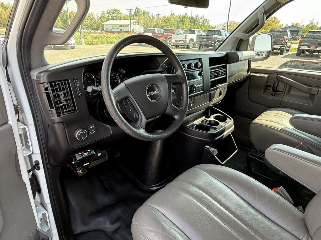 2019 GMC Savana Passenger 3500 LS