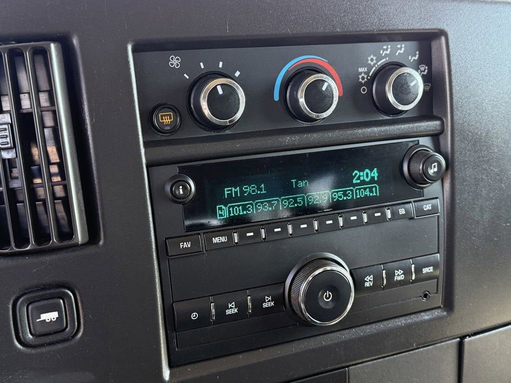 2019 GMC Savana Passenger 3500 LS