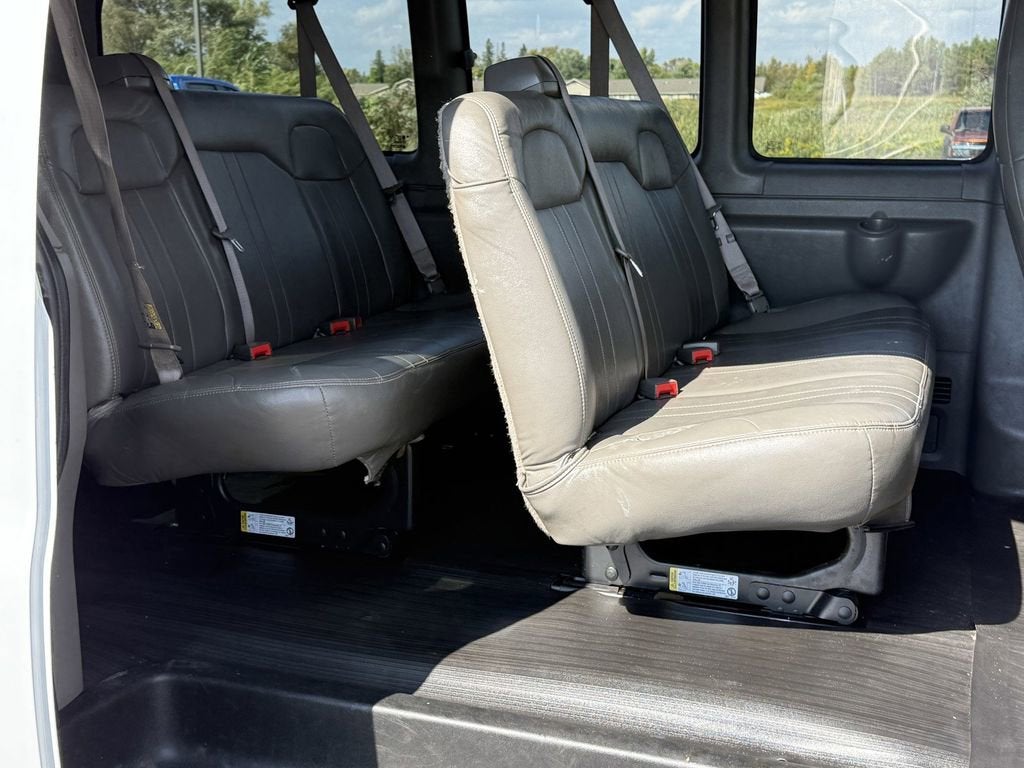 2019 GMC Savana Passenger 3500 LS