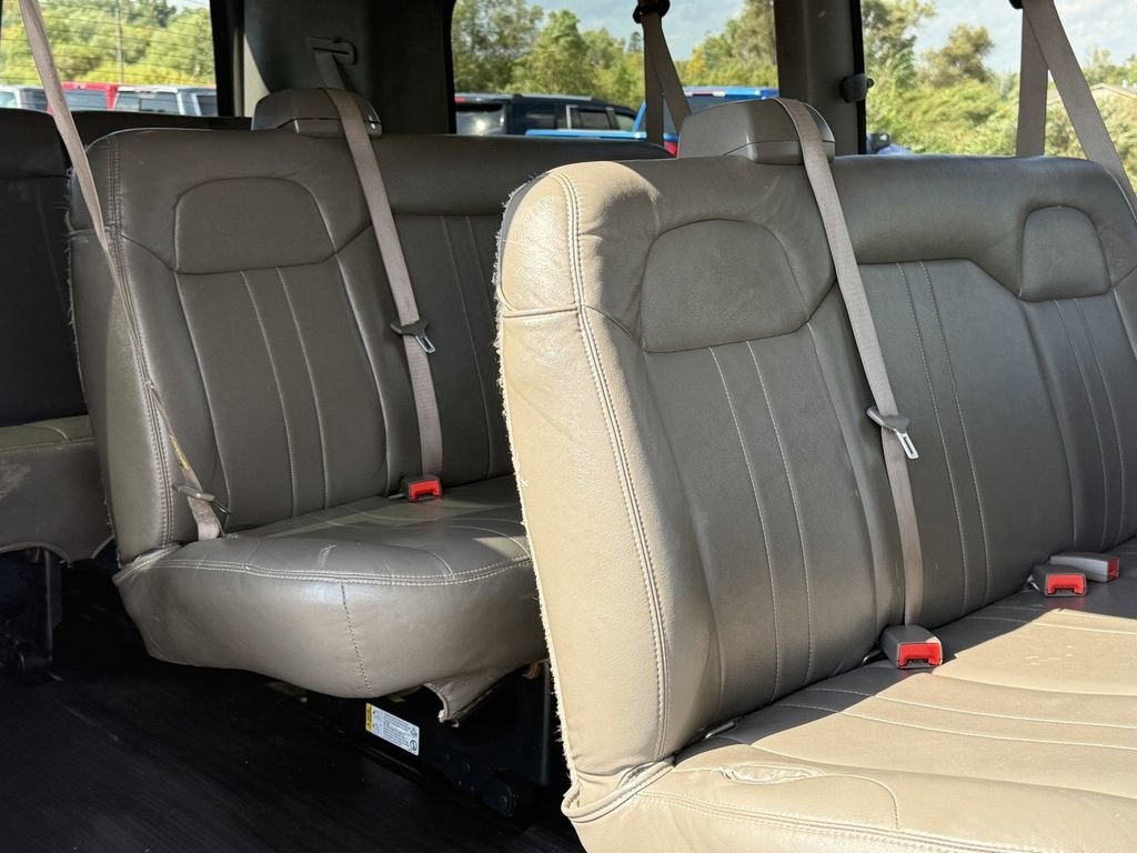 2019 GMC Savana Passenger 3500 LS