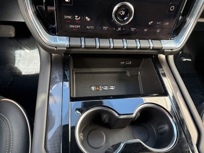 2025 GMC Yukon XL Elevation