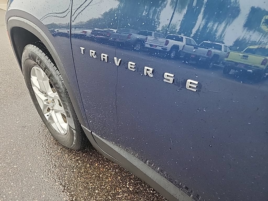 2023 Chevrolet Traverse LS