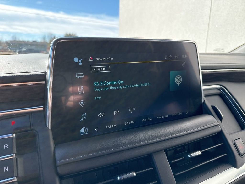 2023 Chevrolet Suburban LT