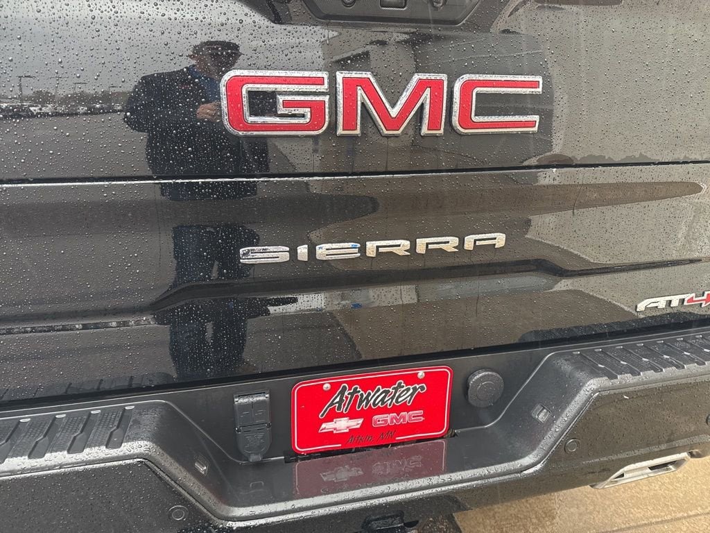 2023 GMC Sierra 1500 AT4