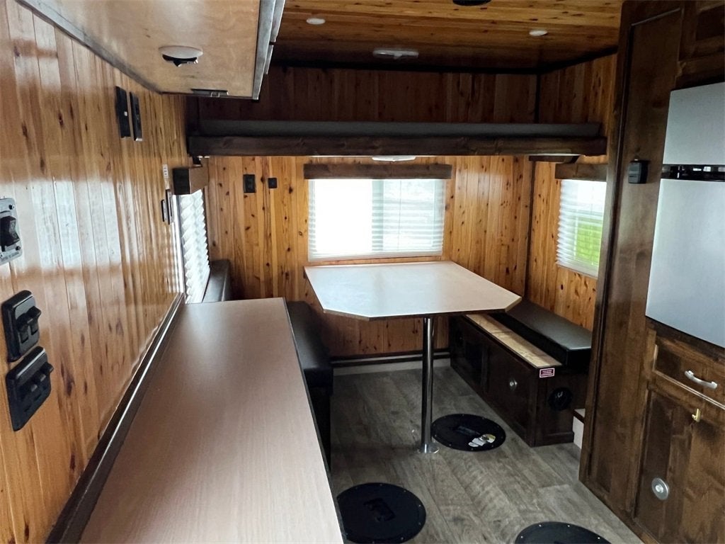 2020 FISH HOUSE BLACK BEAR FISH HOUSE FISH HOUSE