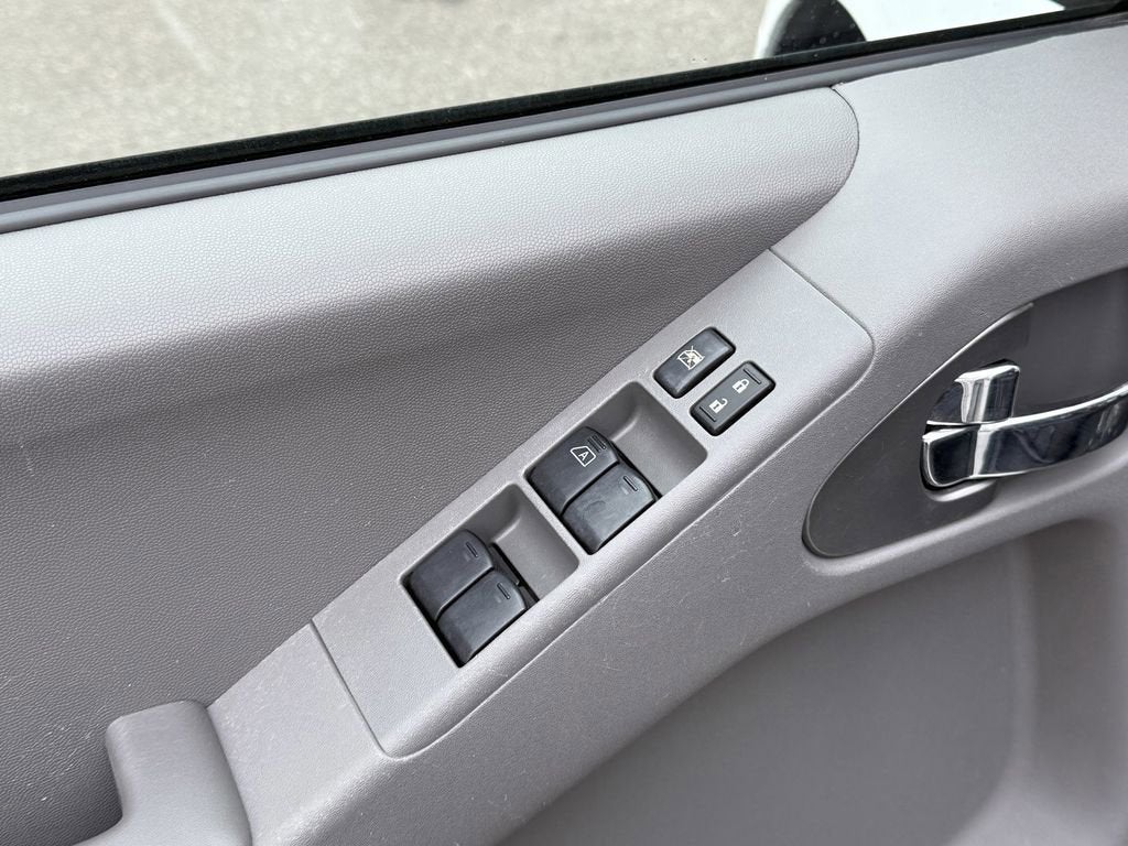 2013 Nissan Frontier Desert Runner