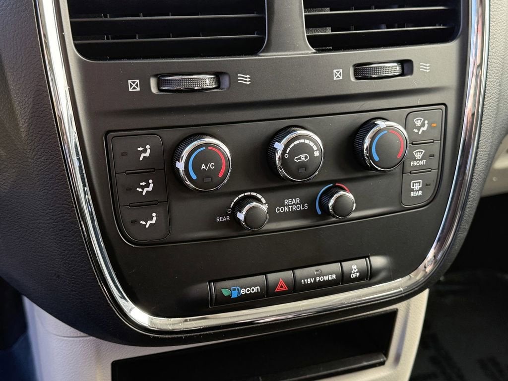 2017 Dodge Grand Caravan SE