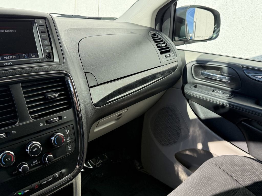 2017 Dodge Grand Caravan SE