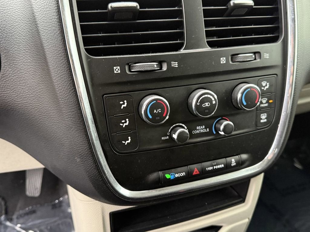 2017 Dodge Grand Caravan SE