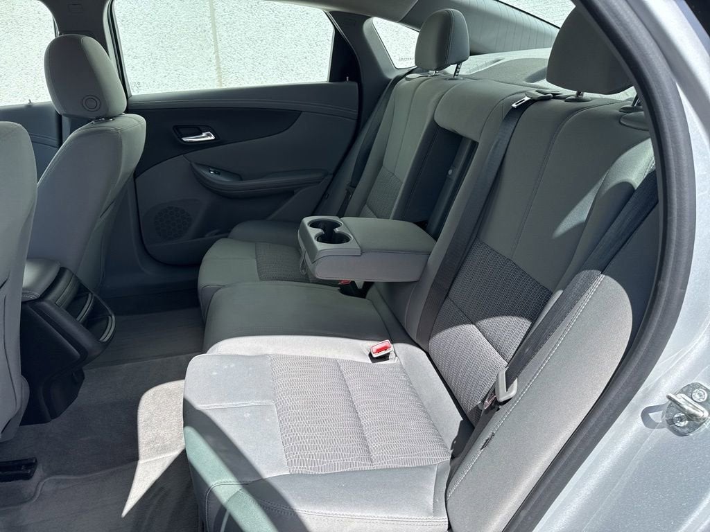 2017 Chevrolet Impala LS