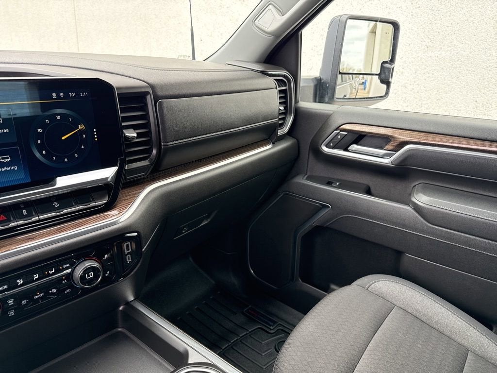 2025 Chevrolet Silverado 3500 HD LT