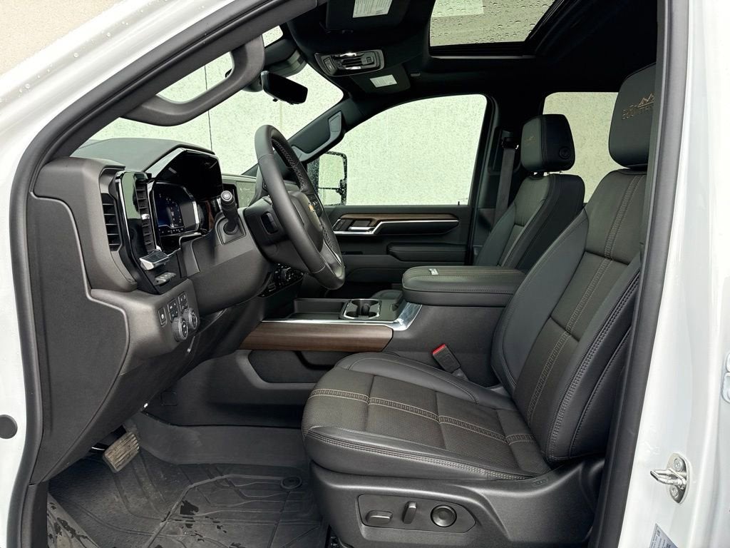 2024 Chevrolet Silverado 3500 HD High Country