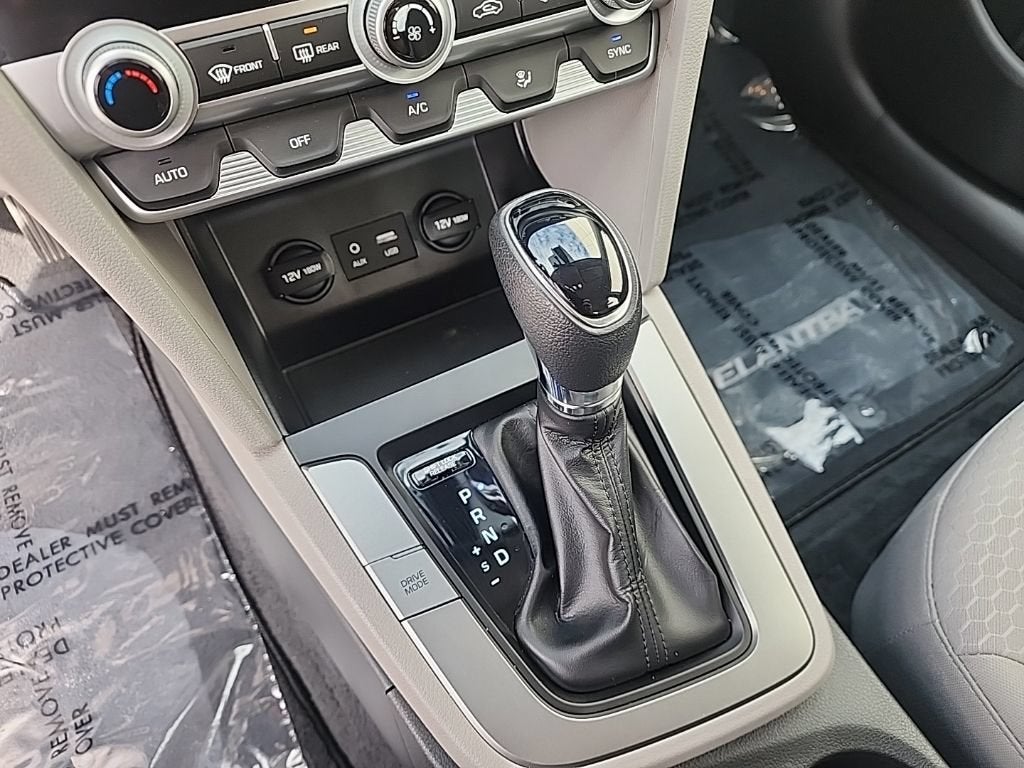 2020 Hyundai Elantra SE