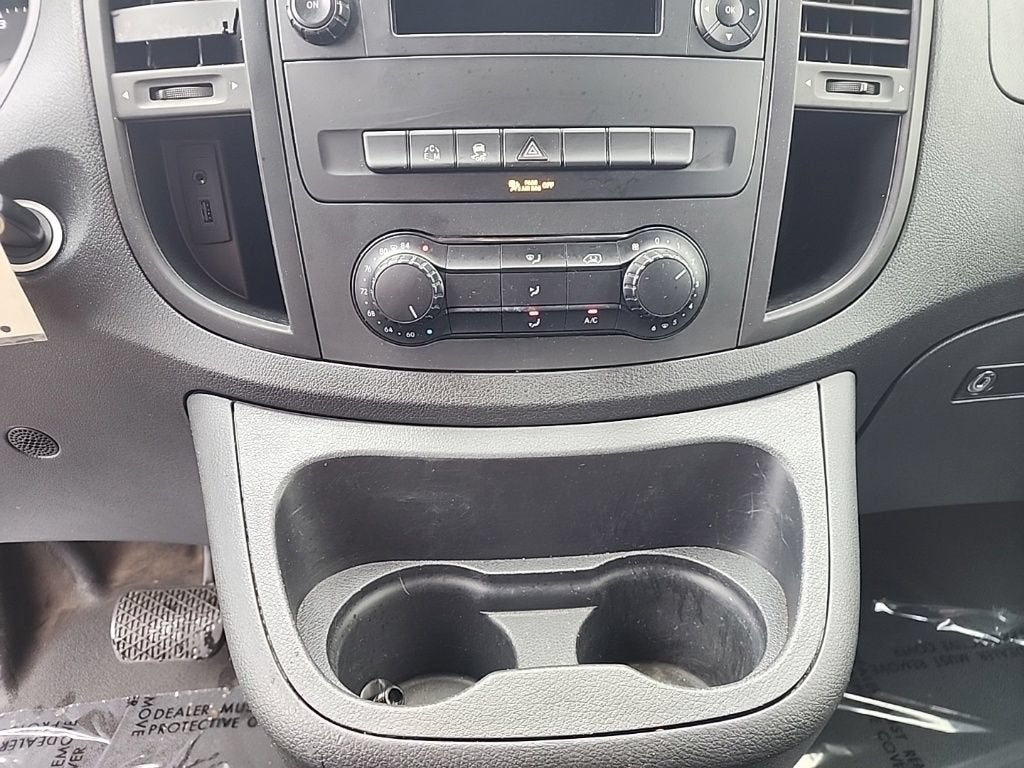 2017 Mercedes-Benz Metris Cargo Van BASE