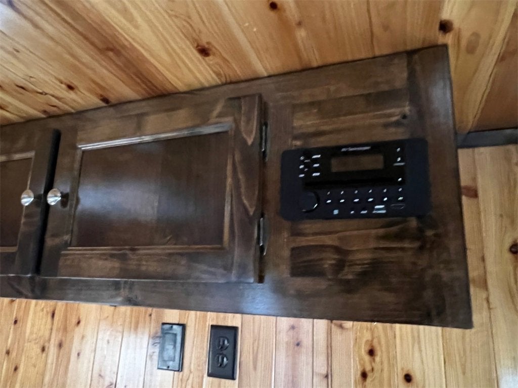 2020 FISH HOUSE BLACK BEAR FISH HOUSE FISH HOUSE