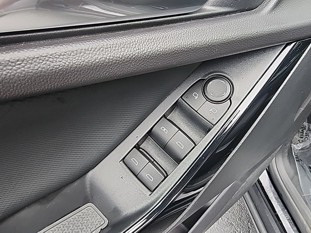 2025 Chevrolet Equinox LT - Photo 8