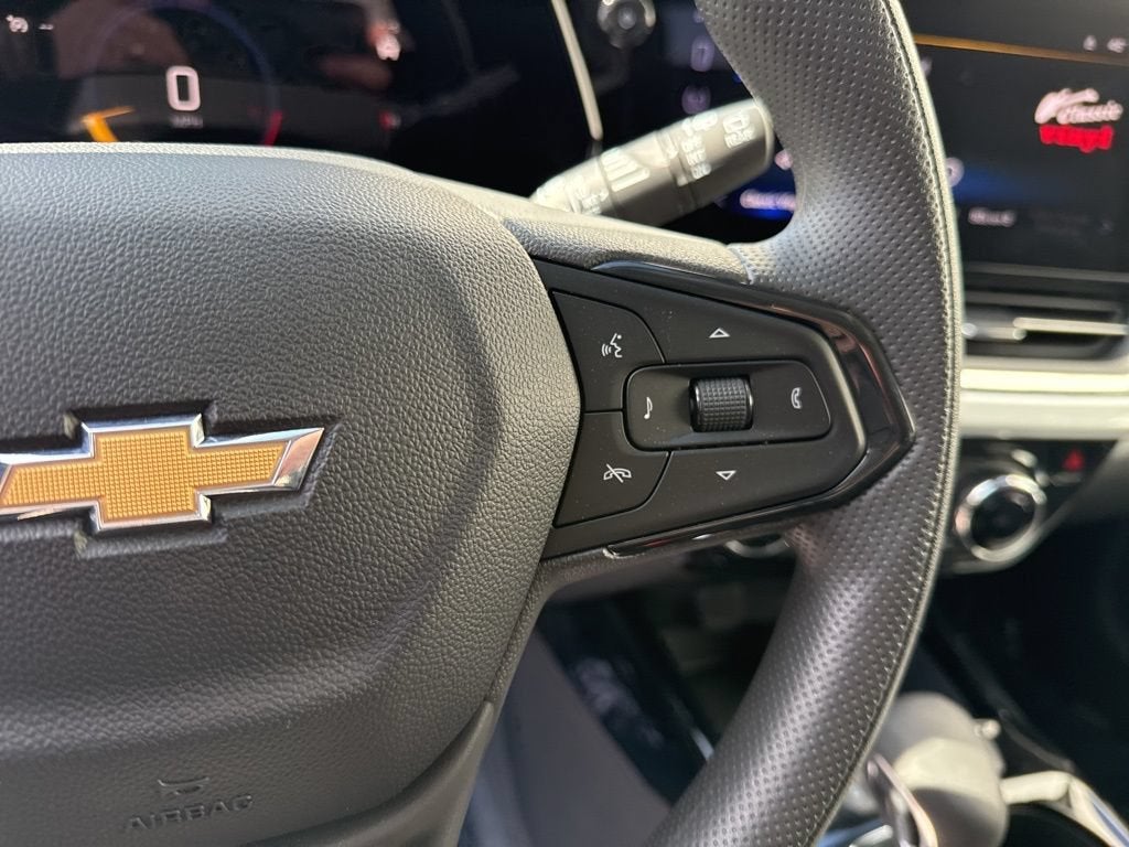 2025 Chevrolet Trax LT - Photo 15