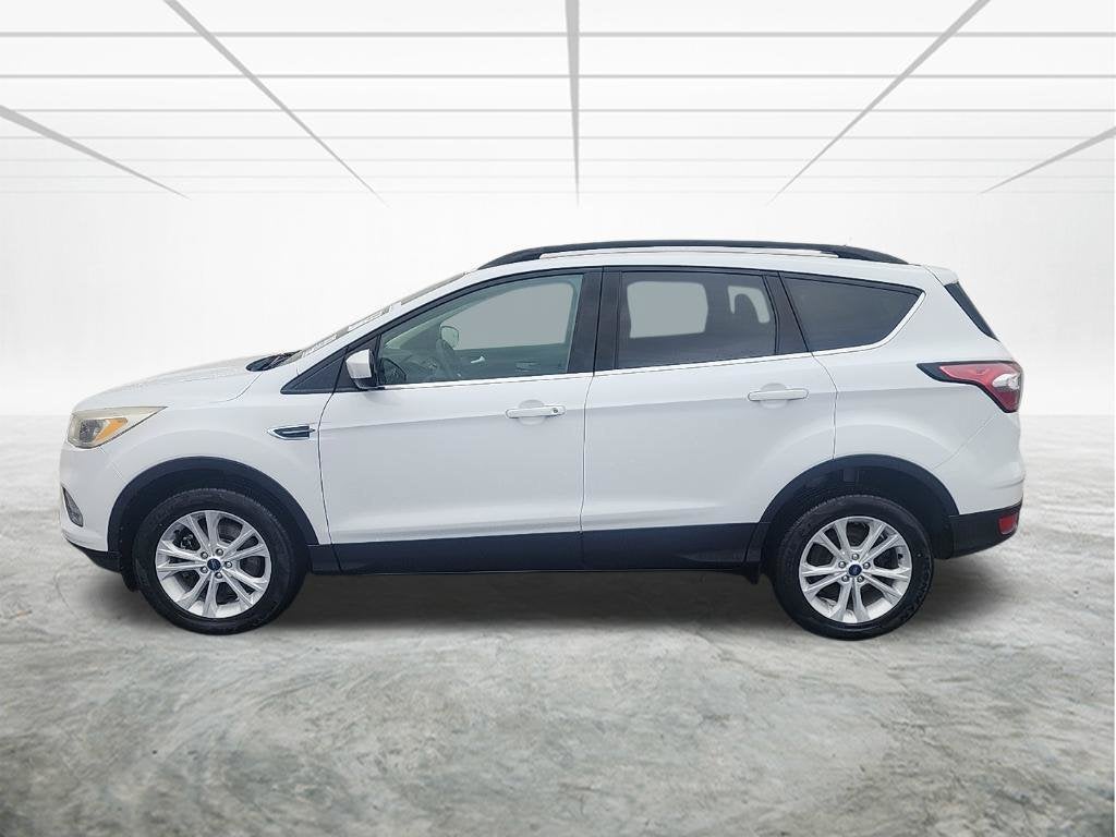 Used 2018 Ford Escape SE with VIN 1FMCU9GD2JUD08629 for sale in Aitkin, Minnesota